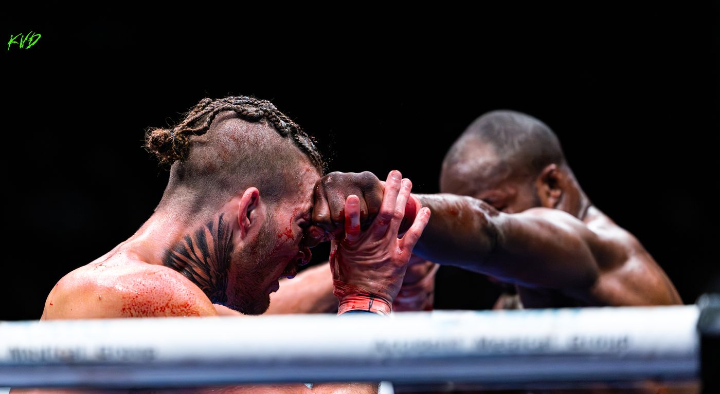 Bare knuckle boxing photography